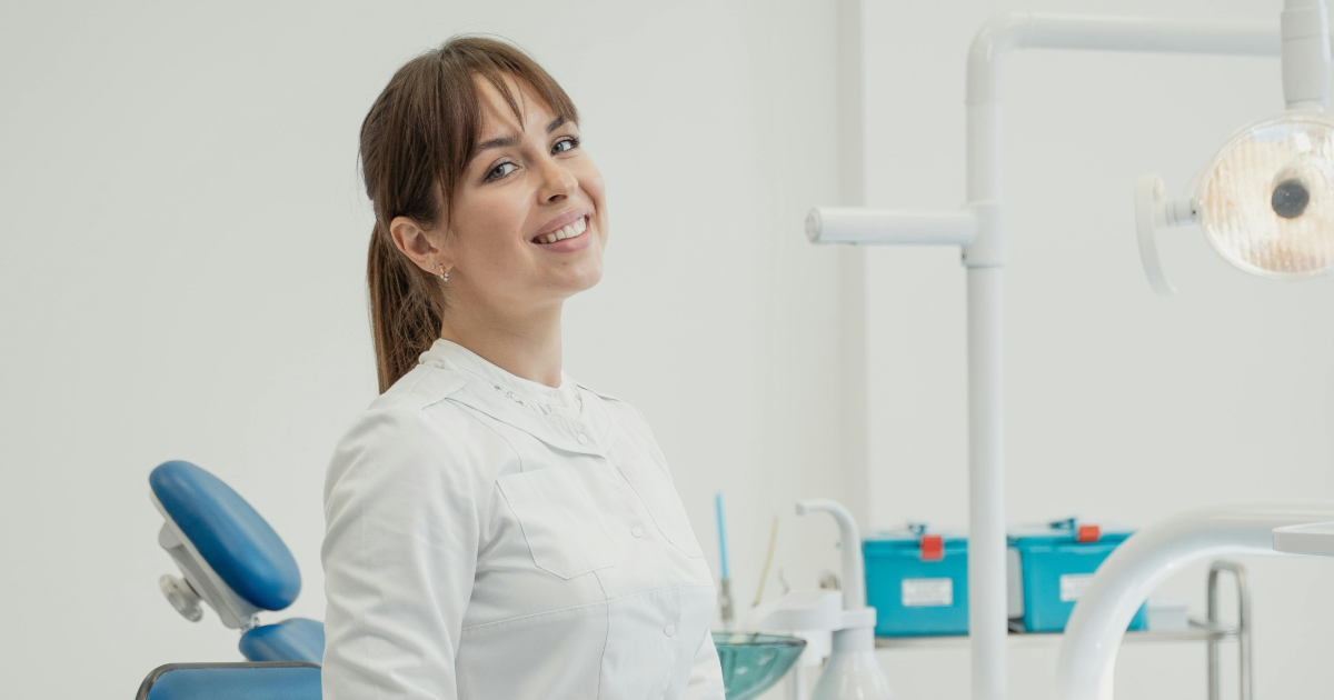 Dr Claudia